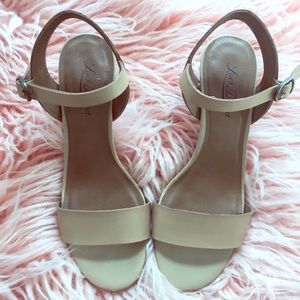 Lucky Brand Pepperr Sandal